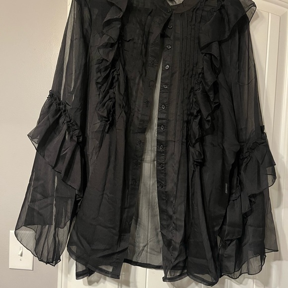 Plus size sheer tiered sleeve blouse - Picture 7 of 9